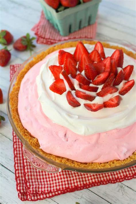 strawberrycreampie0|Easy Strawberry Cream Pie Recipe .